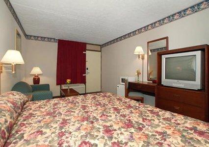 Econo Lodge Seymour Room photo