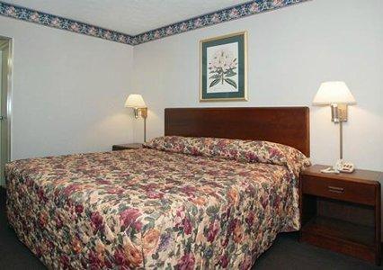 Econo Lodge Seymour Room photo