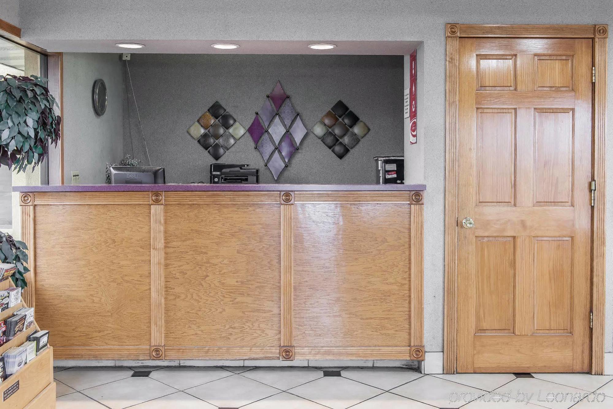 Econo Lodge Seymour Exterior photo